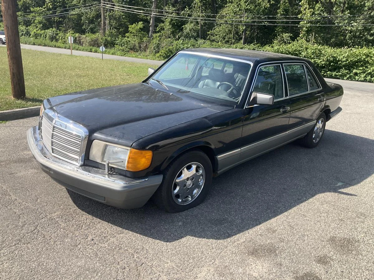 Mercedes SEL 560 V8 6