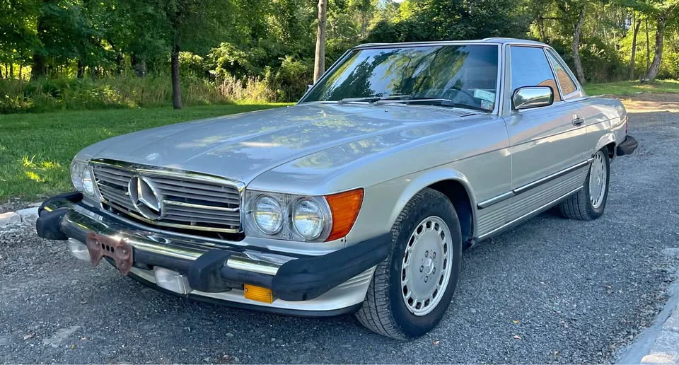 Mercedes Benz SL560 V8 2