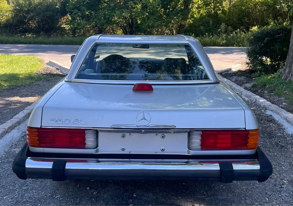 Mercedes Benz SL560 V8 9