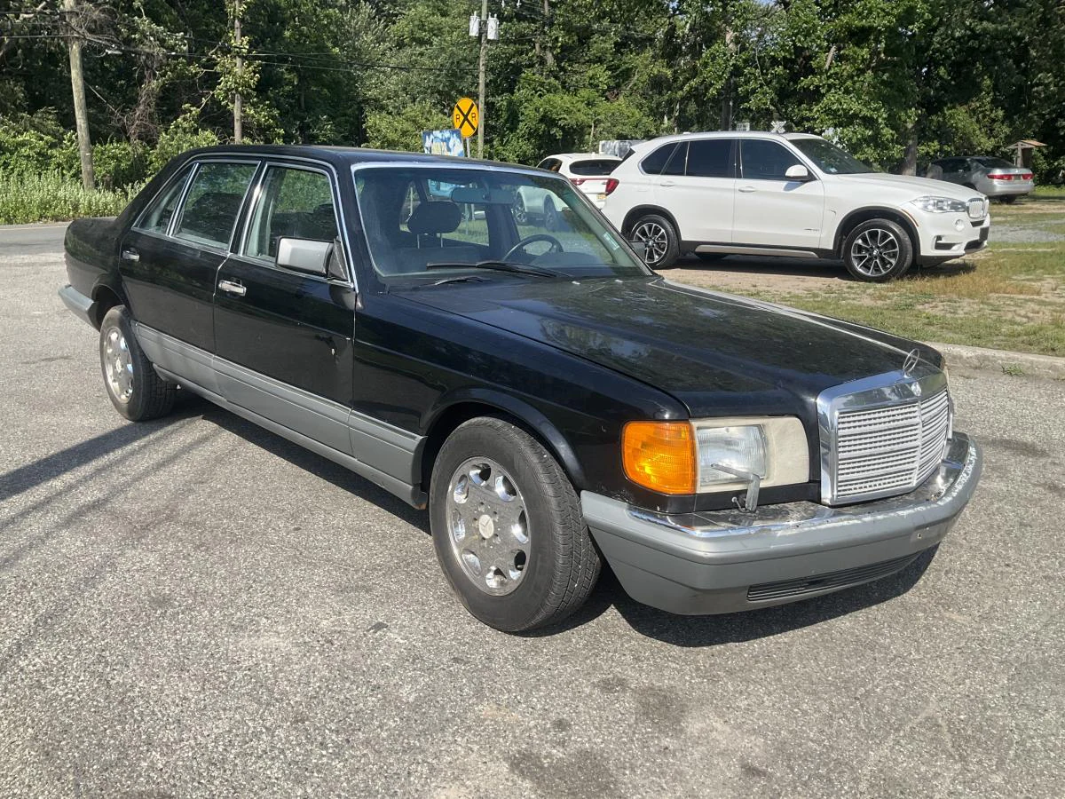 Mercedes SEL 560 V8 3