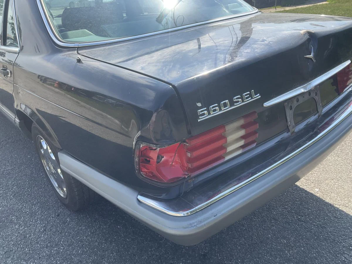 Mercedes SEL 560 V8 10